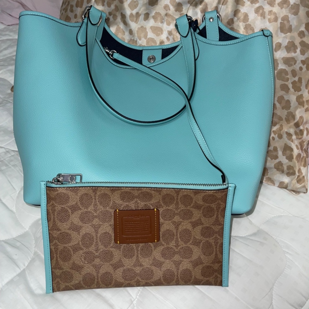 Coach tote - Picture 3 of 4